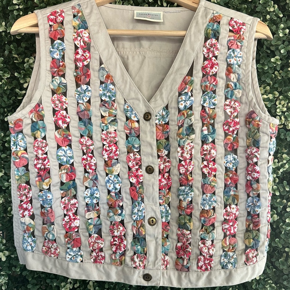 Vintage Susan Bristol Casuals Khaki Vest Yo-yo Quilted Multicolor Woman's Medium